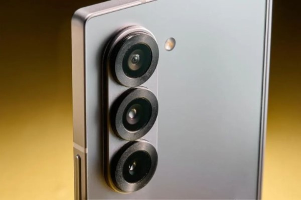 Samsung Galaxy Z Fold7 với camera 200MP f/1.7, OIS, quay video 8K, HDR10+