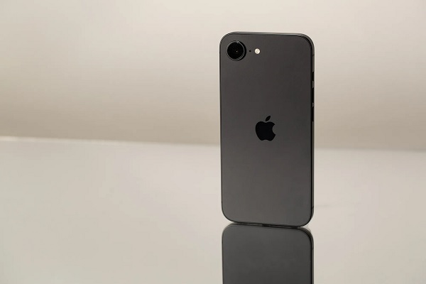 Thiết kế của iPhone 16e