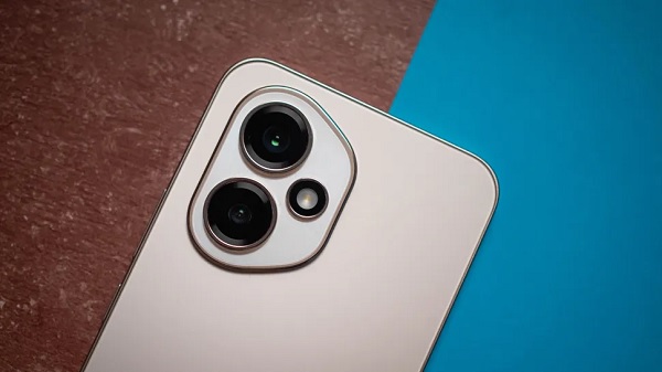 Camera đỉnh cao