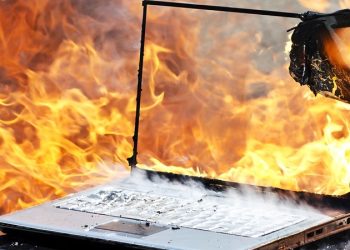 Cháy màn hình laptop | Nguyên nhân và cách khắc phục