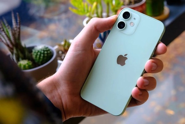 iPhone 12 Mini