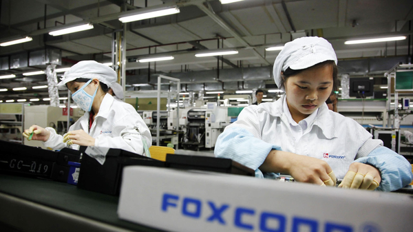 Quá trình sản xuất linh kiện iPhone