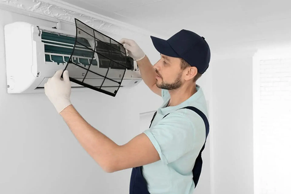 Mách bạn một số mẹo sửa máy lạnh chạy không ngắt ngay tại nhà