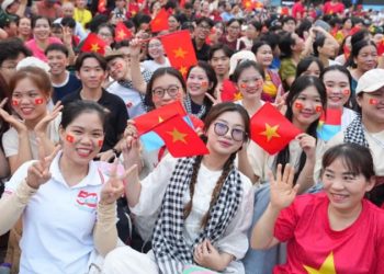 TOP 4 món phụ kiện không thể thiếu khi 'đu concert Quốc gia' dịp 2/9